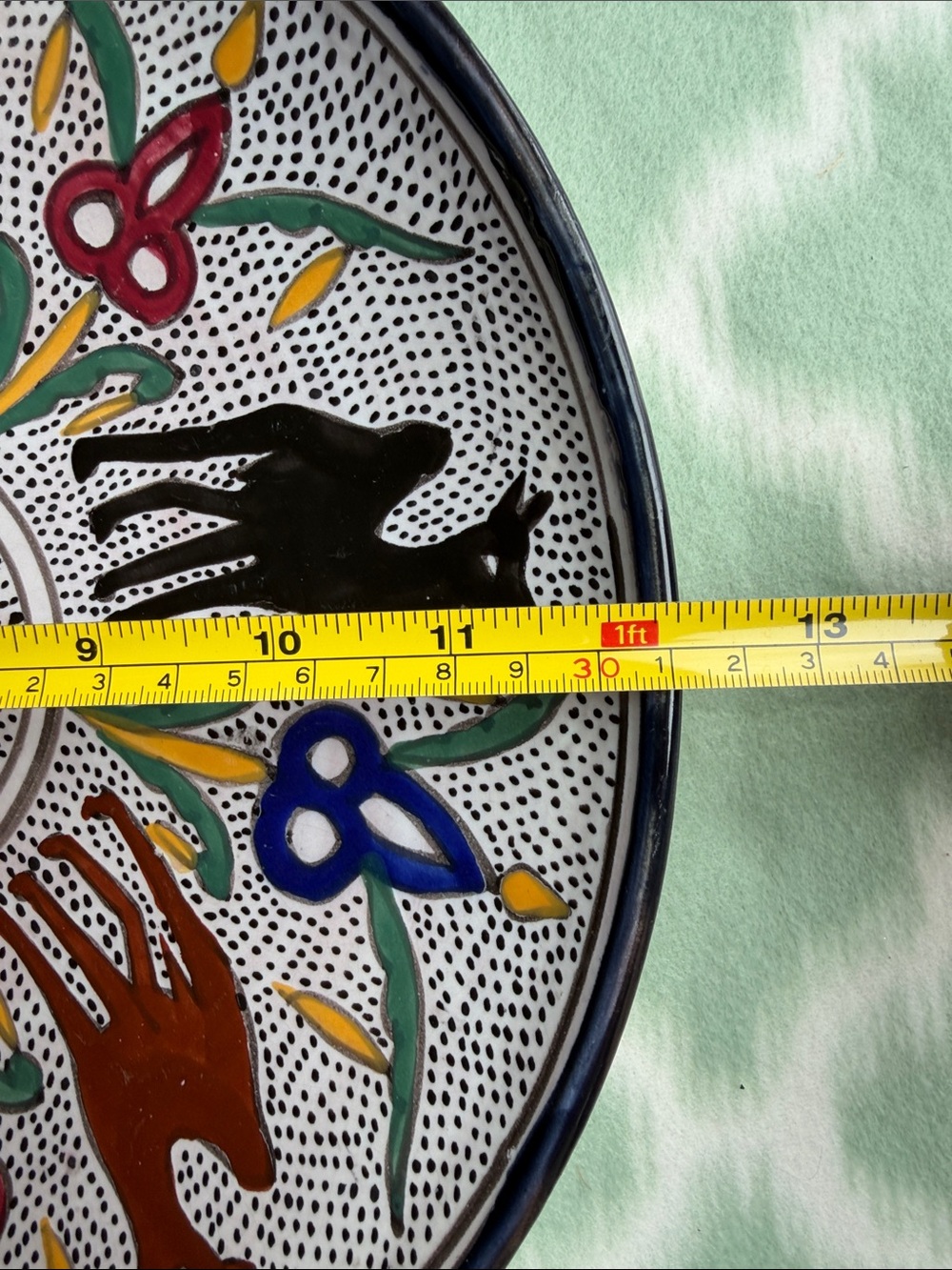 12” Vintage Hand-Painted Ceramic Tunisian Plate - Black Brown Blue Green red - Picture 8 of 9